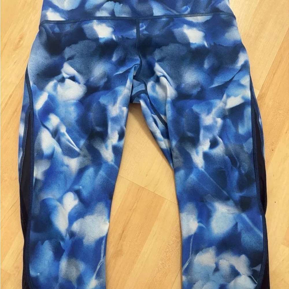 lululemon athletica Blue and White Leggings size 8